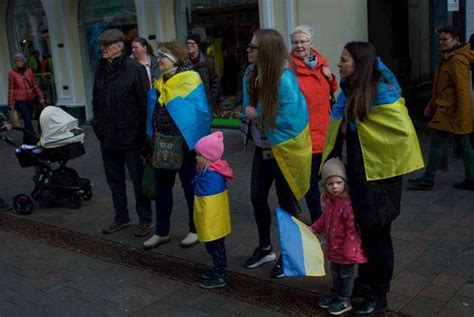 ukrainerinnen fingernägel|My Ukrainian Flag